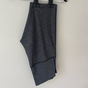 High rise Lululemon Gray and Black Leggings